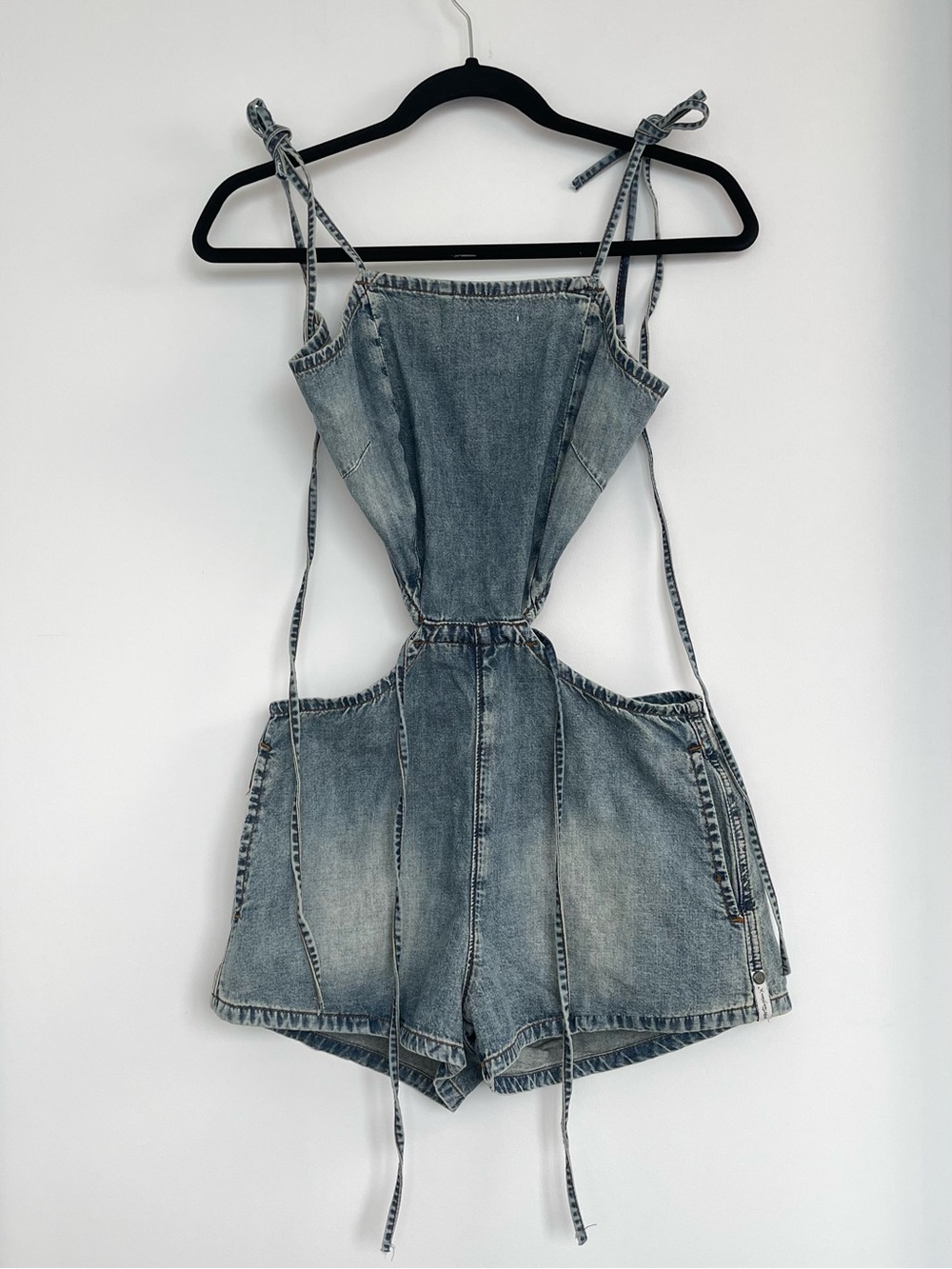 ONE TEASPOON 90's Backless Mini Denim Jumpsuit Shorts in Sunkissed Blue Size XS